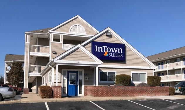 Extended Stay Hotel Intown Suites - 